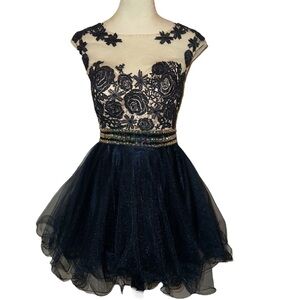 DAVE & JOHNNY Navy BlueTulle Flutter Skirt Prom Dress Size 5/6 (Juniors)